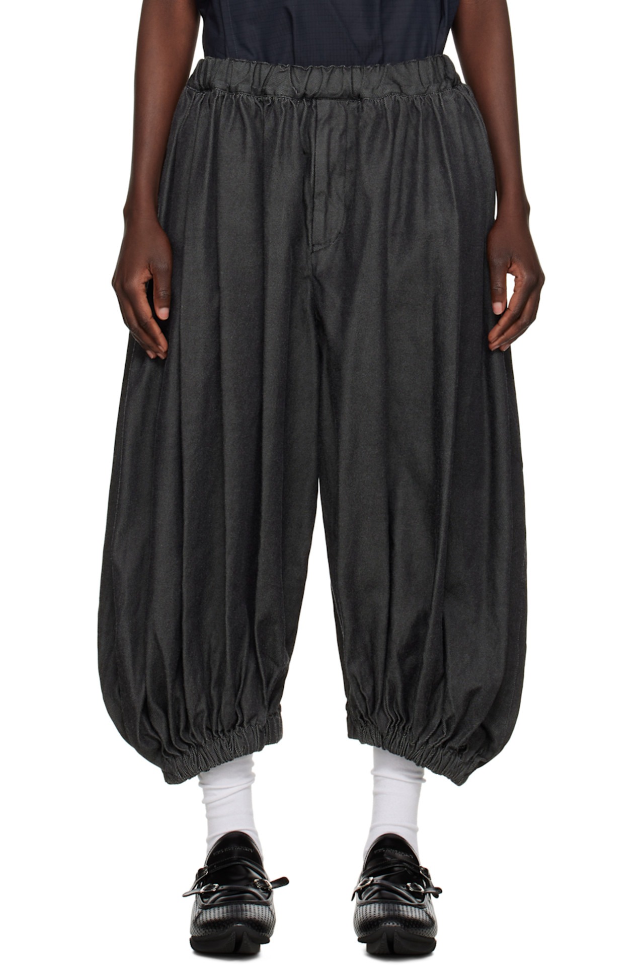 Black balloon pants