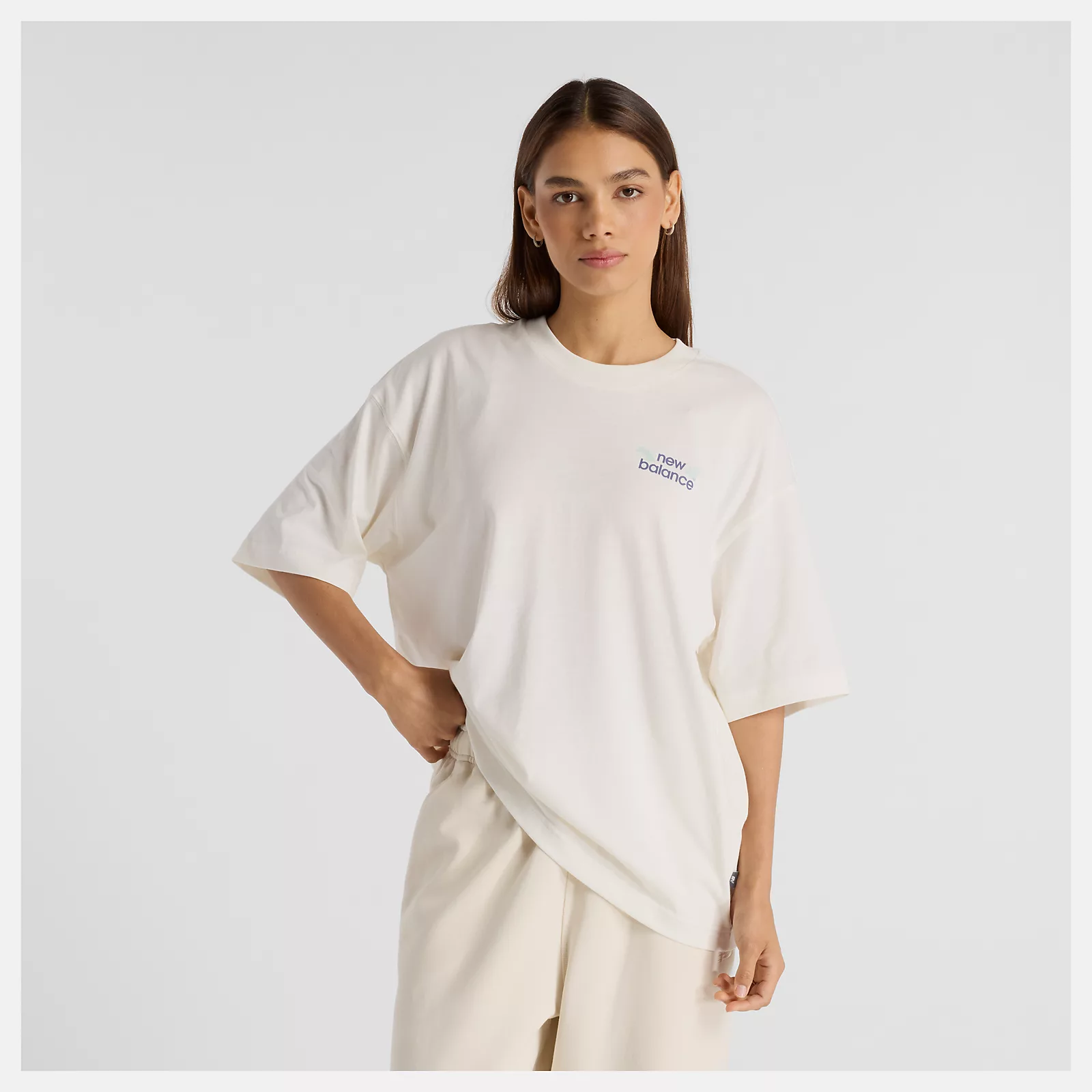 New Balance , Flower Oversize T-Shirt in Sea Salt