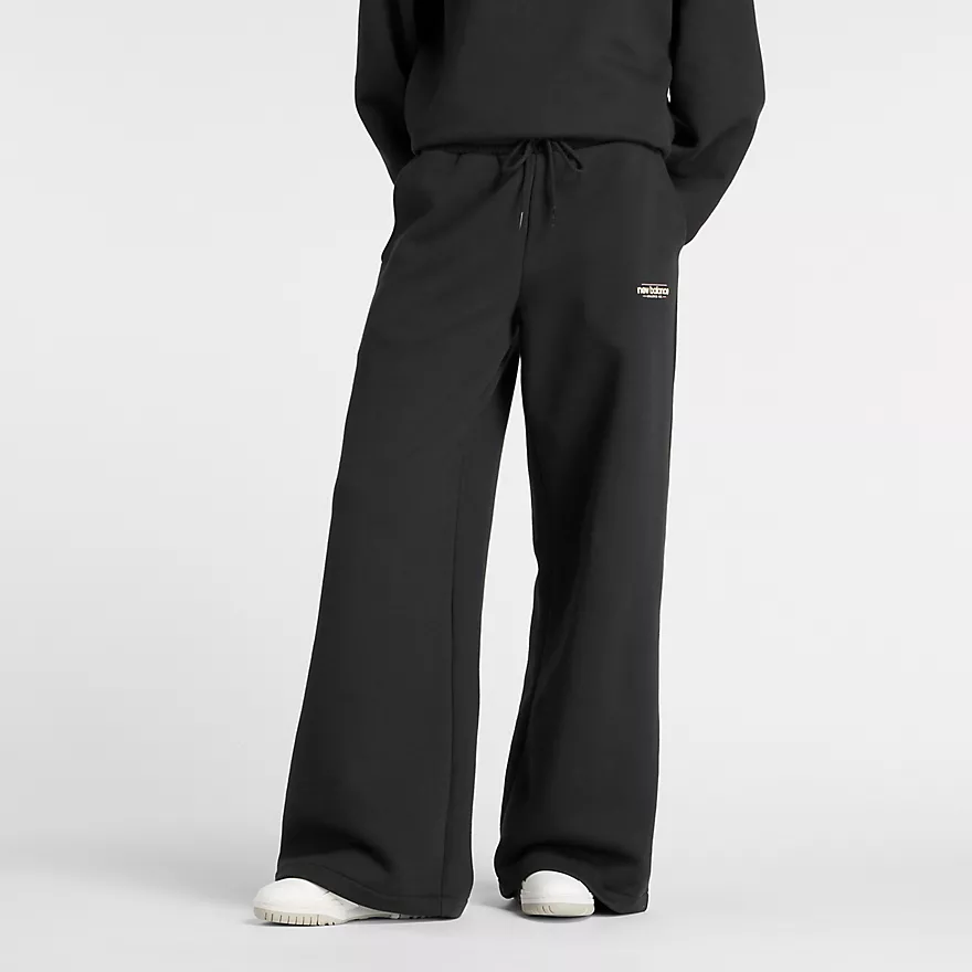 New Balance, Reimagined Fleece Wide Leg Pant in Black