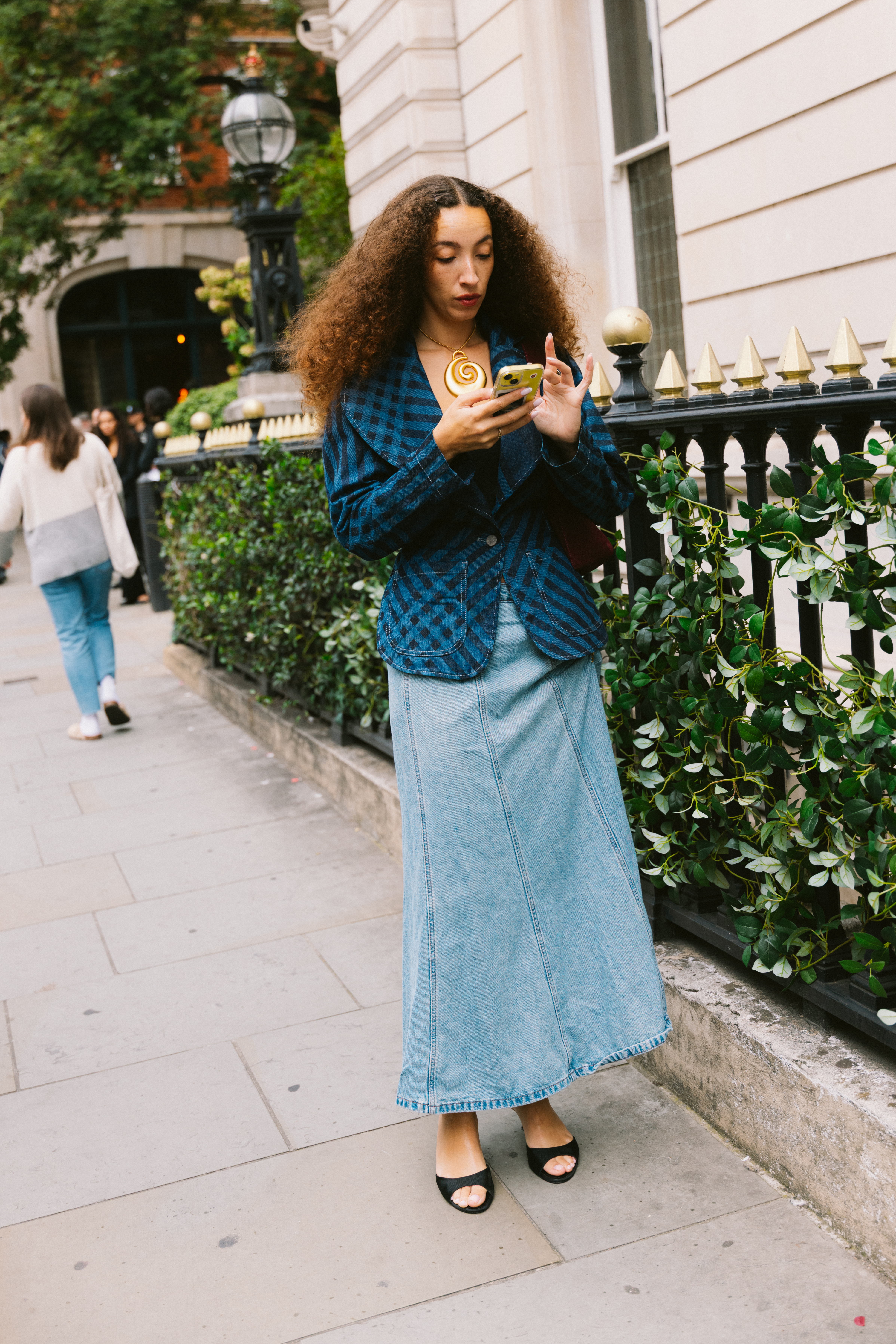 London Fashion week street style