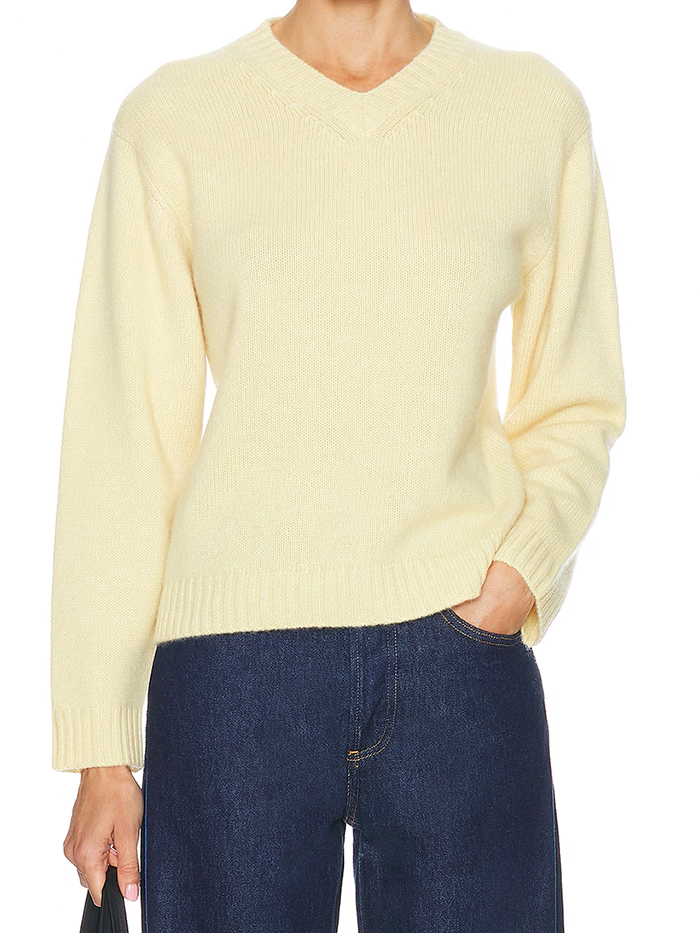 Amiya, Nevia V Neck Sweater