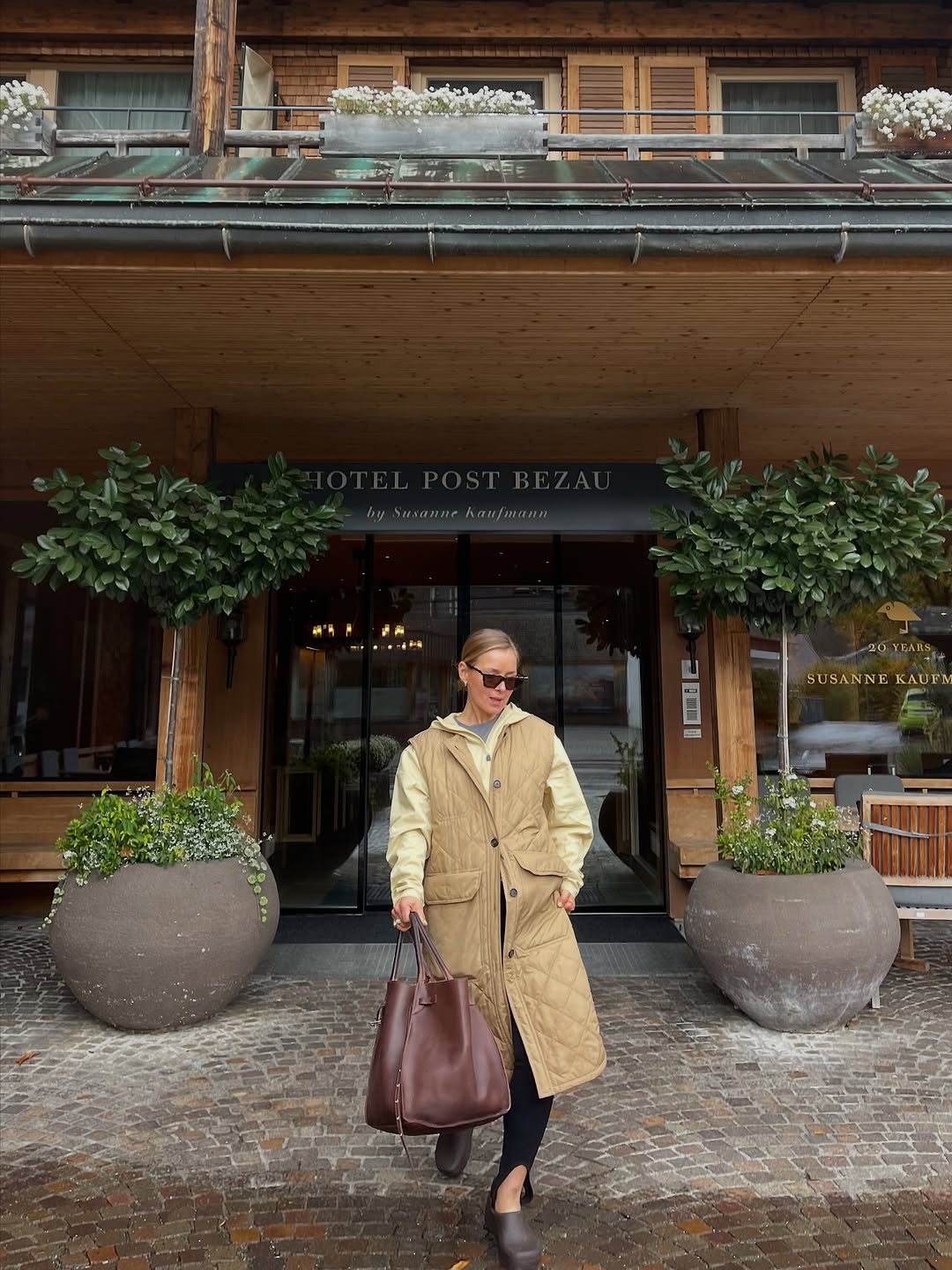 woman wearing clog outfit winter 2025