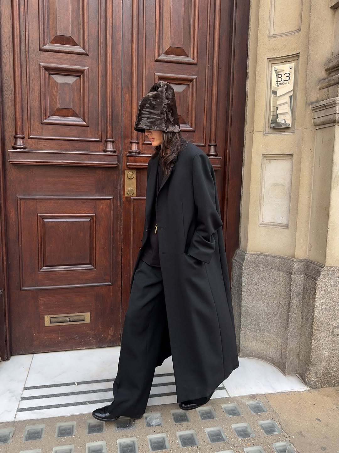 Woman in London wearing outfit idea for 2026.