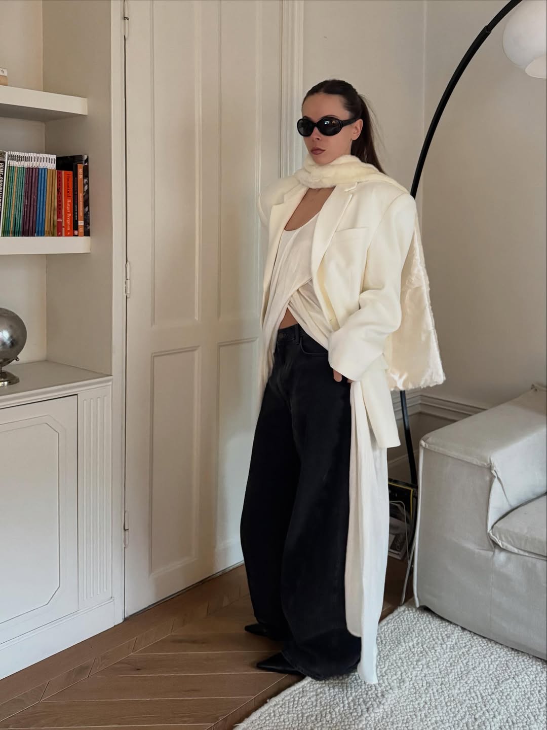 woman wearing non-outdated outfit in 2026