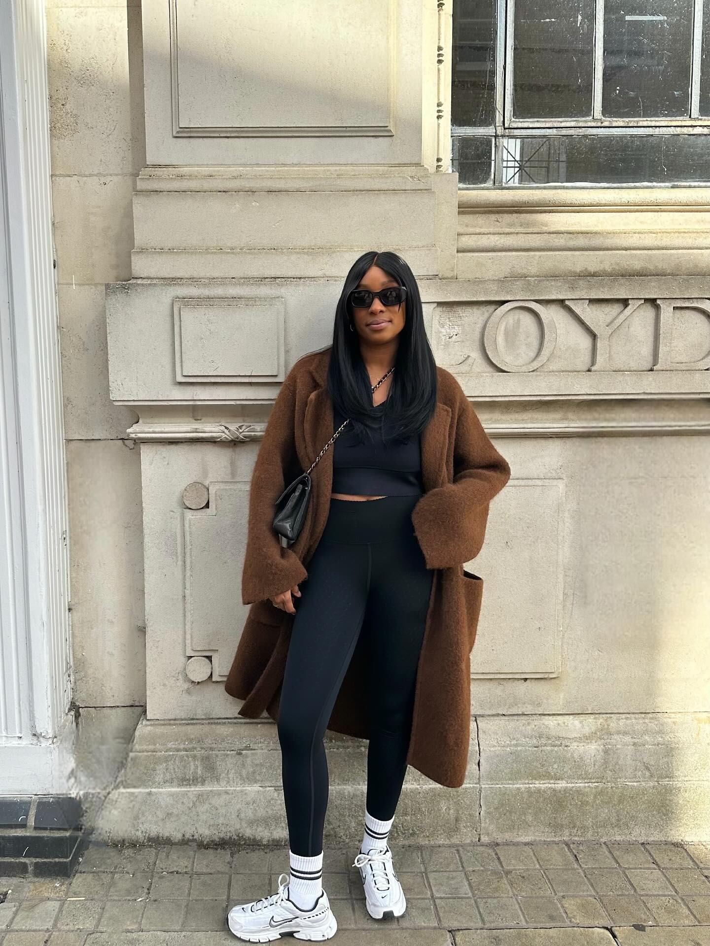 @simplytandya wearing a winter outfit idea.