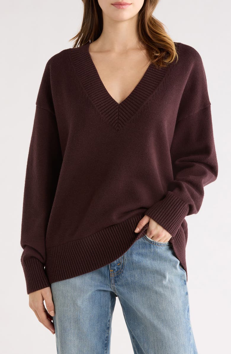 Oversize V-Neck Sweater